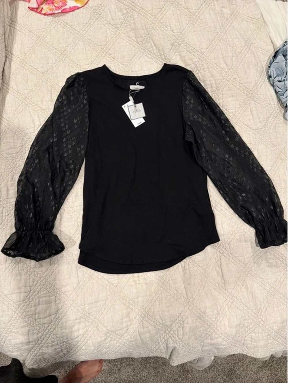 NWT Cupio Women’s Black Sheer Patterned Sleeve Blouse Long Sleeve Top $59